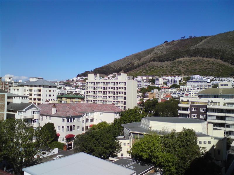 To Let 2 Bedroom Property for Rent in Sea Point Western Cape